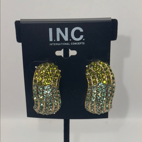 INC International Concepts Jewelry - 🍷3for$20! NWT INC International Concepts Green and Yellow Earrings